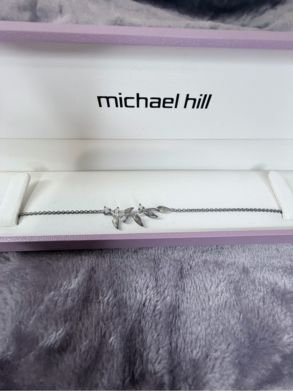 Michael Hill 925 Silver Olive Leaf Bracelet -8"